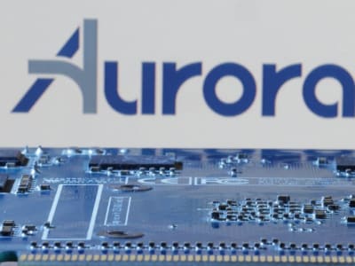 Aurora dan McLeod Kolaborasi Mempermudah Adopsi Truk Swakemudi
