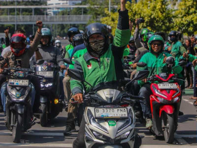 Pendapatan Driver Ojek Online di Jakarta Turun Drastis Akibat Demo dan WFH