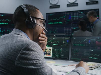 XRP dalam Perubahan Besar Pasar Uang Global: Peluang dan Risiko Besar