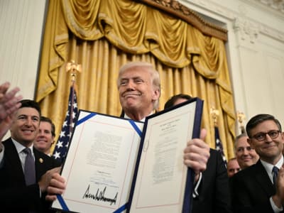 Keluarga Trump Raup Miliaran dari Proyek Kripto World Liberty