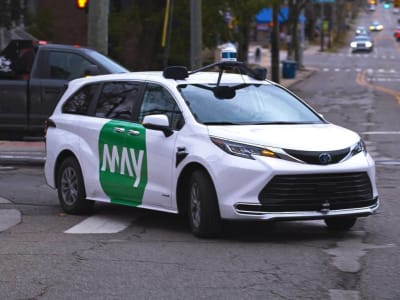 Persaingan Lyft dan Uber di Atlanta Menggunakan Mobil Otonom untuk Layanan Ride-Hailing