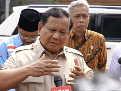 Prabowo Luncurkan 330 Ribu Layar Digital Pintar untuk Sekolah di Indonesia