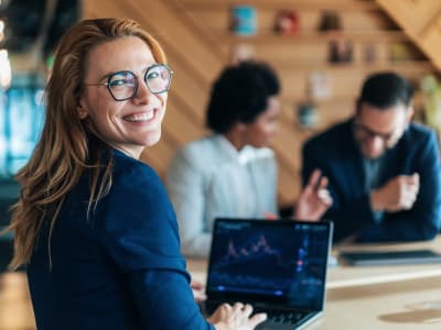 Bitcoin Masih Berpeluang Naik Besar Dibanding Emas, Tapi Saham Ini Lebih Menjanjikan