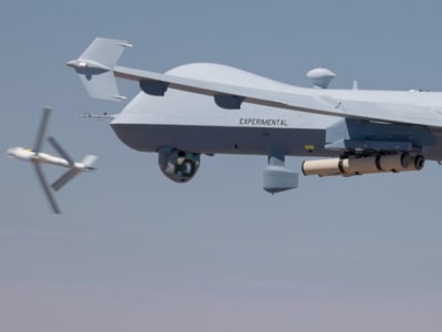 Drone Besar Meluncurkan Munisi Canggih, Tingkatkan Keunggulan Militer