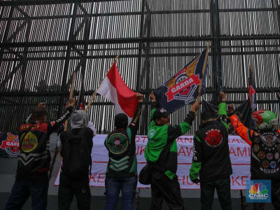 Pengemudi Ojol Demo di DPR Tuntut Potongan Maksimal dan Pengusutan Kasus Affan