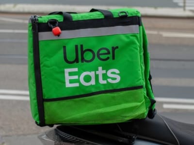 Uber Gandeng Flytrex Luncurkan Pengiriman Makanan Pakai Drone di AS