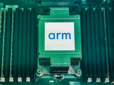 Investasi Rp 82.22 triliun ($5 Miliar) Nvidia di Intel: Apa Dampaknya untuk AMD dan Arm?