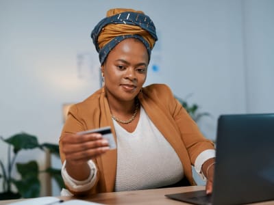 Amazon vs MercadoLibre: Mana Saham E-Commerce yang Lebih Menjanjikan?
