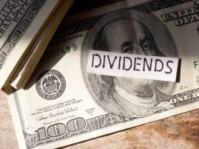 Strategi Pilih Saham Dividen Tinggi dengan Risiko Harga Rendah di Pasar Sulit
