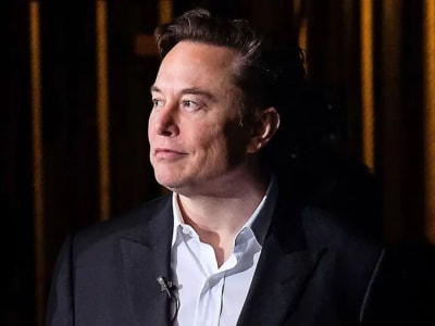 Elon Musk Jadi Orang Pertama dengan Kekayaan Lebih dari Setengah Triliun Dolar