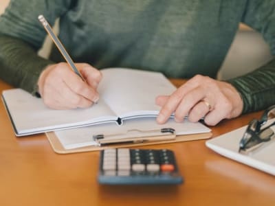 Cara Memulai Keuangan dan Investasi di Usia 33 dengan Penghasilan Pas-pasan