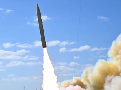 Angkatan Darat AS Siap Operasikan Rudal Hipersonik Dark Eagle Lengkap Tahun Ini