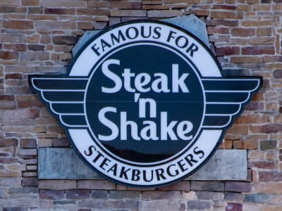 Steak 'n Shake Rayakan 5 Bulan Terima Bitcoin dengan Peluncuran Bitcoin Steakburger