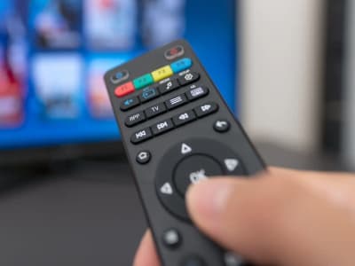 Warner Bros. Discovery Pertimbangkan Penjualan di Tengah Minat Akuisisi Besar