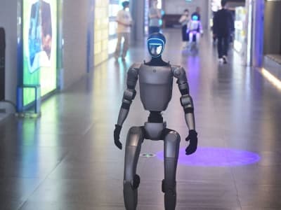 Robot Masa Depan yang Bergerak dengan Otot Hidup Seperti Manusia