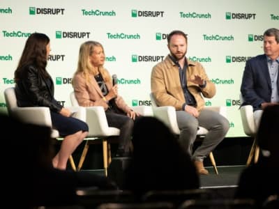 AI dan Kecerdasan di Orbit: Inovasi Revolusioner di TechCrunch Disrupt 2025