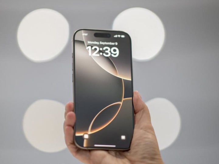 Pembaruan iOS 18.2: Penantian Selesai untuk Peningkatan Kecerdasan Apple di iPhone