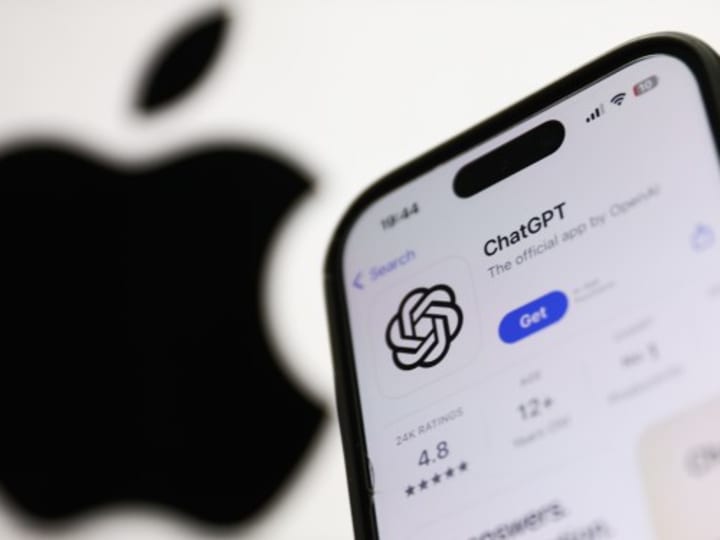 Berikut adalah cara OpenAI menggunakan data Anda saat Anda menggunakan ChatGPT melalui integrasi Apple.