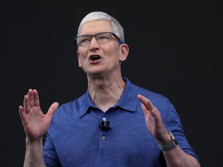 CEO Apple Tim Cook Mengumumkan Era iPhone Baru Dalam Wawancara Eksklusif