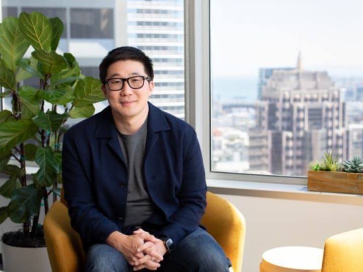 Howie Liu tentang bagaimana UX yang cerdas berkontribusi pada kesuksesan Airtable.