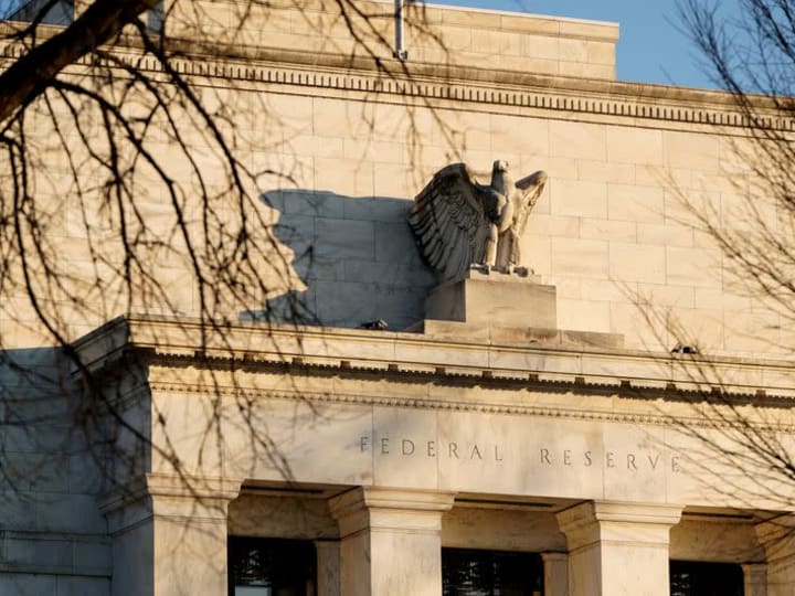 Kewaspadaan Fed, risiko inflasi mendorong proyeksi imbal hasil Treasury AS lebih tinggi lagi - jajak pendapat Reuters