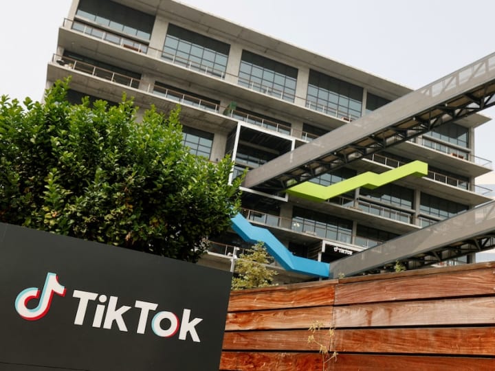 Mahkamah Agung AS akan mempertimbangkan permohonan TikTok untuk menghentikan larangan.