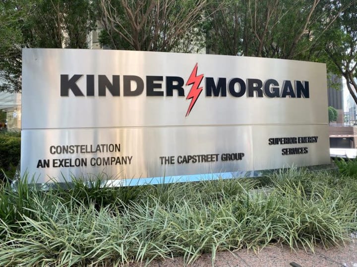 Unit Kinder Morgan akan melanjutkan Proyek Mississippi Crossing senilai Rp 23.02 triliun ($1,4 miliar) .