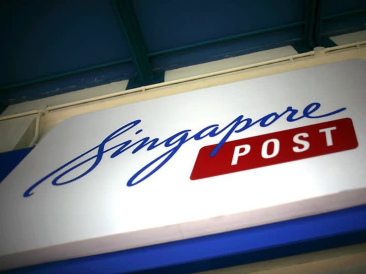 Singapore Post memecat CEO karena penanganan laporan whistleblower.