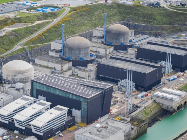 Prancis: Reaktor nuklir EPR Flamanville 3 dengan kapasitas 1600 MW terhubung ke jaringan listrik.