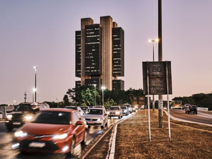 Bank Sentral Brasil Menawarkan untuk Menjual Rp 49.34 triliun ($3 Miliar)  Saat Real Melemah