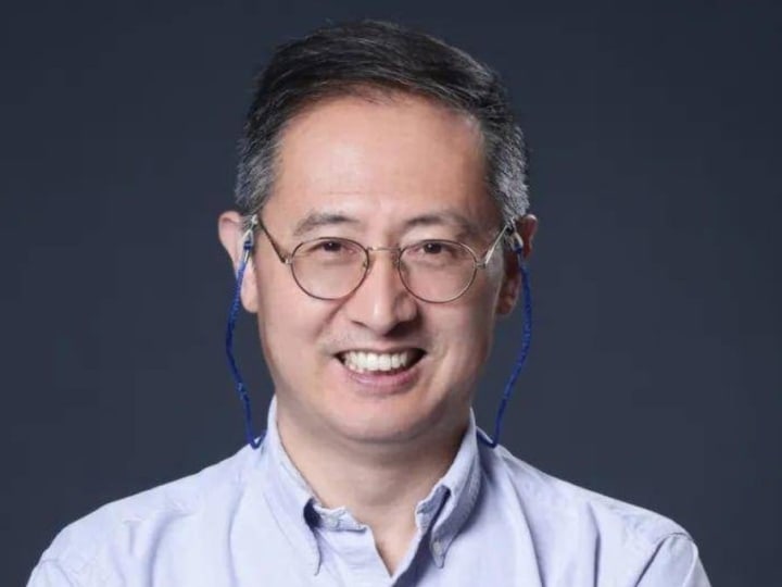 Satelit Cina tidak menimbulkan bahaya tetapi memberikan pertunjukan cahaya yang 'spektakuler' bagi pengamat AS. Permintaan litium dari industri EV Cina mendorong penelitian tentang sumber 'berkualitas rendah'. Ahli biologi kelahiran Cina, Wang Cunyu, kembali dari beberapa dekade di AS untuk memimpin institut.