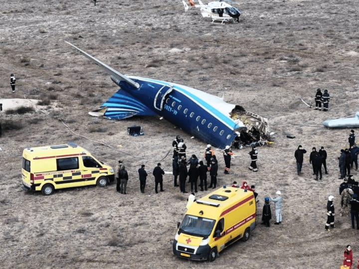 Burung atau peluru? Apa yang menyebabkan kecelakaan pesawat Azerbaijan Airlines pada hari Natal?