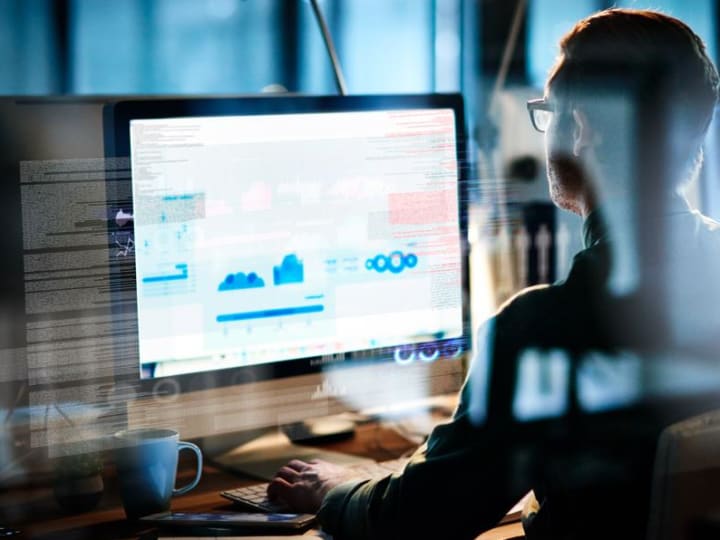 Mengapa Profesional IT Harus Bebas Dari Pola Pikir Hanya Teknologi