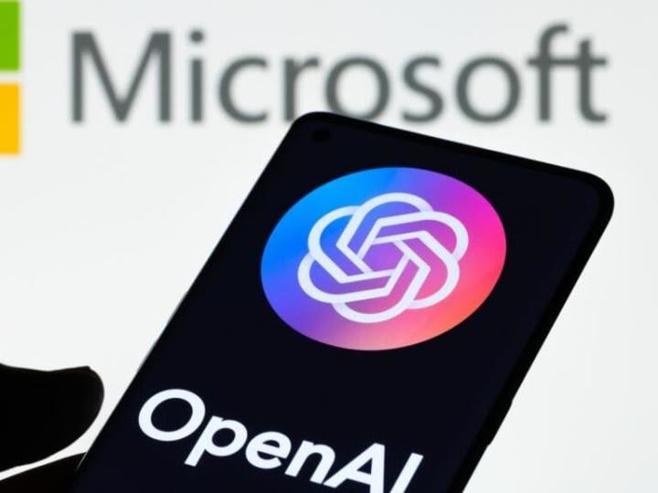 Microsoft Menginvestasikan Hampir Rp 230.23 triliun ($14 Miliar)  di OpenAI, Namun Kini Mengurangi Ketergantungannya pada Induk ChatGPT: Laporan