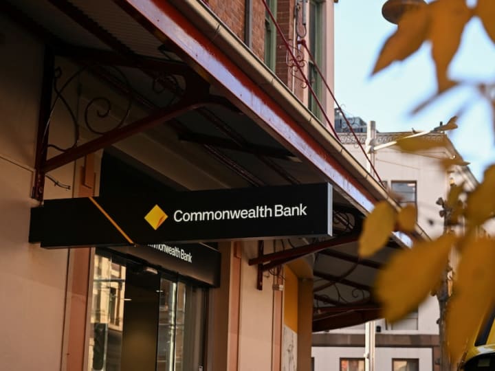 Jalur suku bunga untuk menentukan apakah bank-bank Australia dapat mempertahankan valuasi yang tinggi pada tahun 2025.