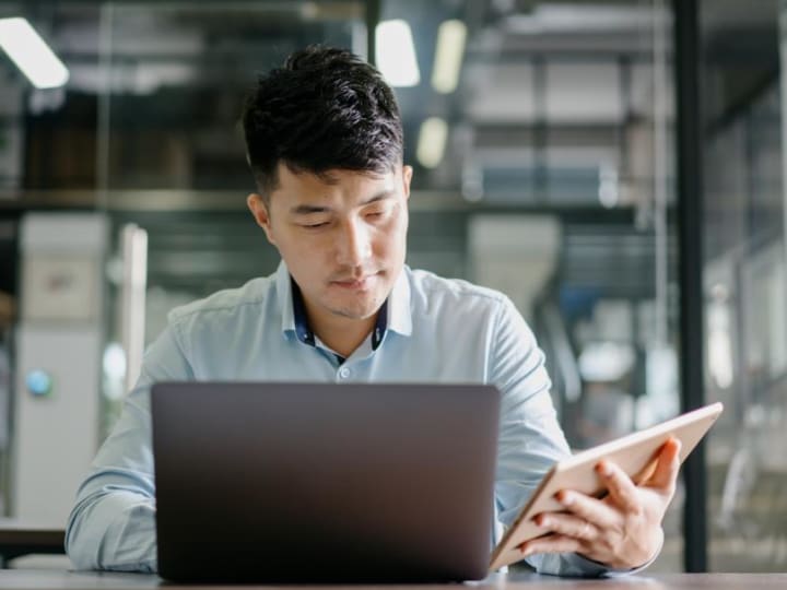 Jangan Pernah Menyerah: Pelajaran Untuk Meluncurkan Aplikasi Pertama Anda dan Membangun Startup Teknologi Anda