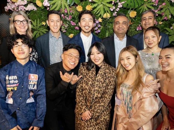 290 Juta Pelanggan yang Kuat: Tips YouTuber AAPI untuk Kreator Baru