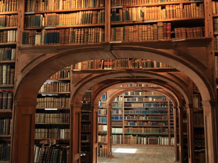 10 Buku Teknologi yang Wajib Dibaca di Tahun 2024