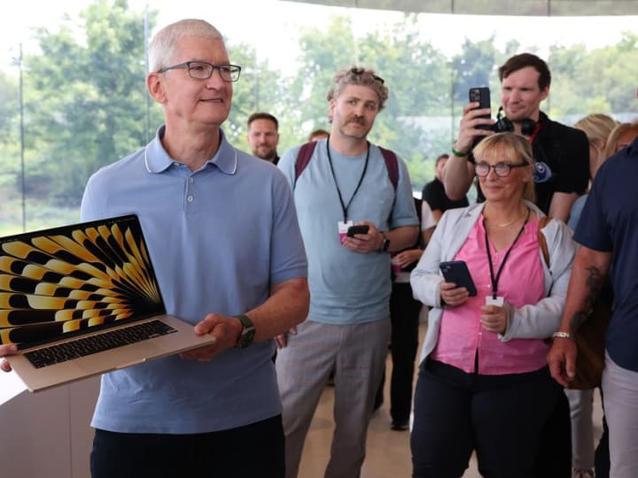 Tanggal Rilis Terbaru MacBook Pro: Rencana Ambisius Apple