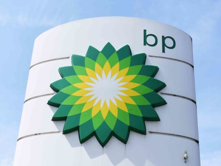 Saham BP Turun Setelah Perusahaan Peringatkan Kerugian Hingga Rp 32.89 triliun ($2 Miliar)  di Kuartal 4