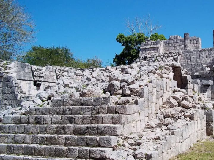 Mahasiswa PhD menemukan kota Maya yang hilang dengan piramida di hutan Campeche, Meksiko.