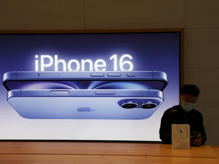 Pengiriman smartphone Apple dari China turun 25% pada kuartal keempat, kata Canalys.