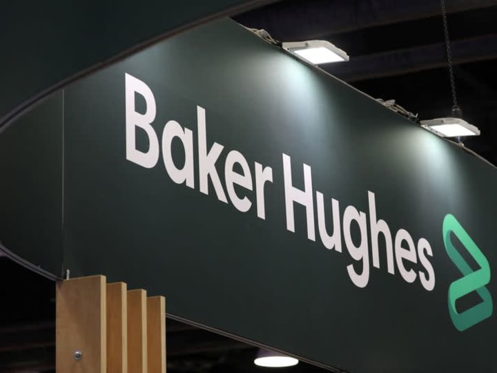 Penggali minyak AS mengurangi jumlah rig minyak dan gas ke level terendah sejak Desember 2021, kata Baker Hughes.