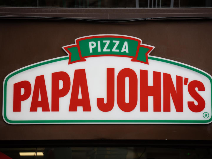 Papa John's sedang mencari resep baru setelah tahun yang tidak memuaskan.