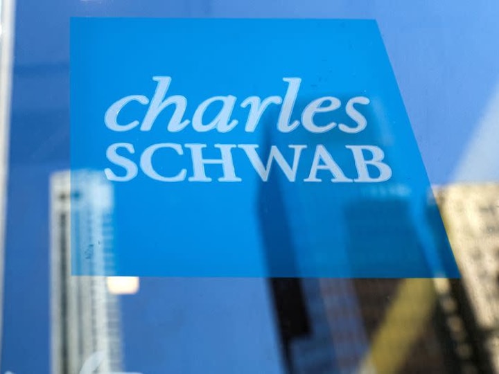 Laba kuartal keempat Charles Schwab melonjak berkat meningkatnya biaya manajemen aset.