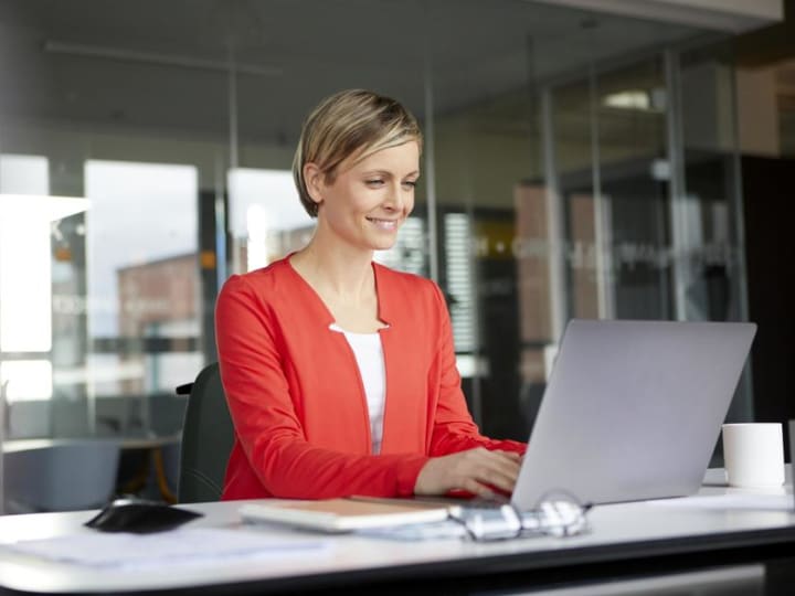 Buat Post Carousel LinkedIn yang Menghasilkan Tinggi dalam 6 Langkah Sederhana