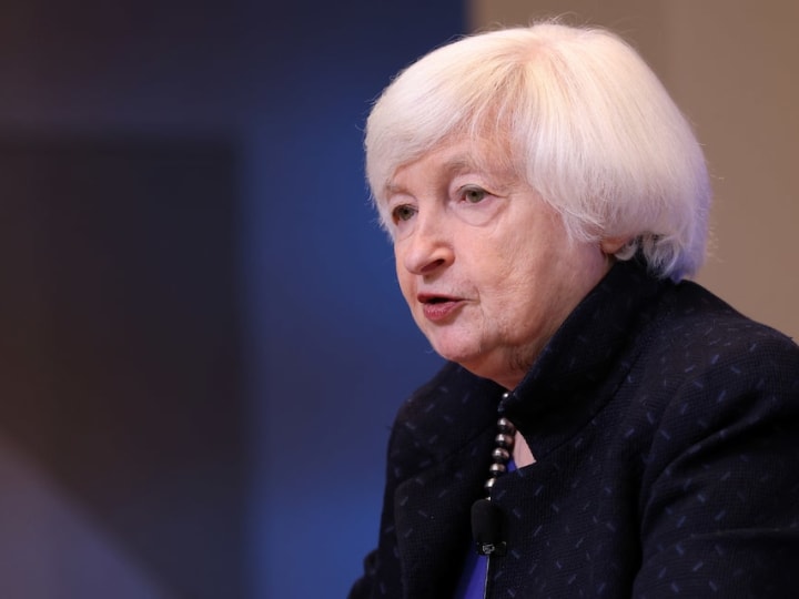 Yellen mengatakan bahwa penyesuaian aturan bank bermanfaat, tetapi persyaratan modal yang kuat diperlukan.