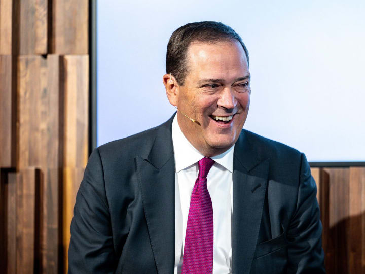 CEO Cisco Chuck Robbins membela DEI (Diversity, Equity, and Inclusion).