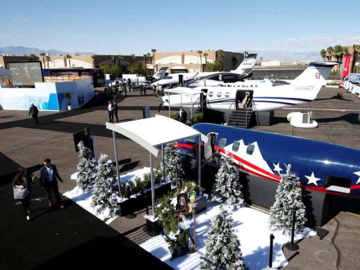 Textron memperkirakan laba 2025 di bawah estimasi; pemogokan IAM mengurangi pengiriman jet Q4.