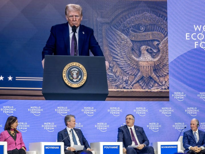 Trump berjanji untuk mempercepat pembangunan pembangkit listrik pusat data AI.